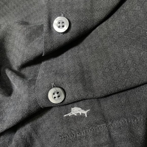 TOMMY BAHAMA Black 100% Silk Textured Hawaiian Short Sleeve Casual Button Up L - Picture 4 of 8